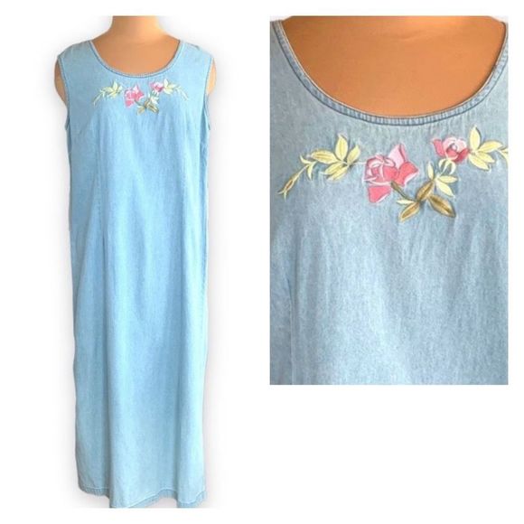 Vintage Dresses & Skirts - Vintage 220 Hickory Dress Denim Sleeveless Maxi Embroidered Floral Detail
